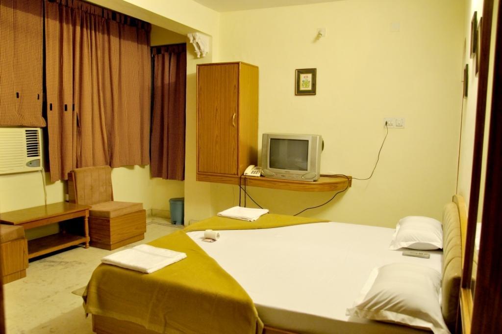 Kiran Palace Ξενοδοχείο Ουνταϊπούρ Δωμάτιο φωτογραφία